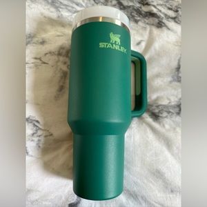 Green Stanley Tumblr 40oz